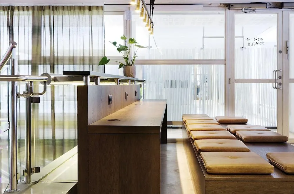 Comfort Hotel Xpress Stockholm Central 3*,